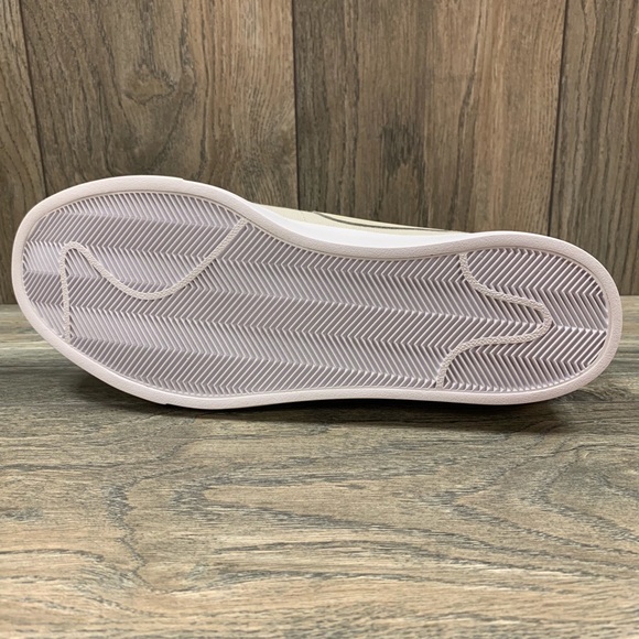 Nike SB Blazer Vapor TXT Skateboarding Shoes - Picture 5 of 6